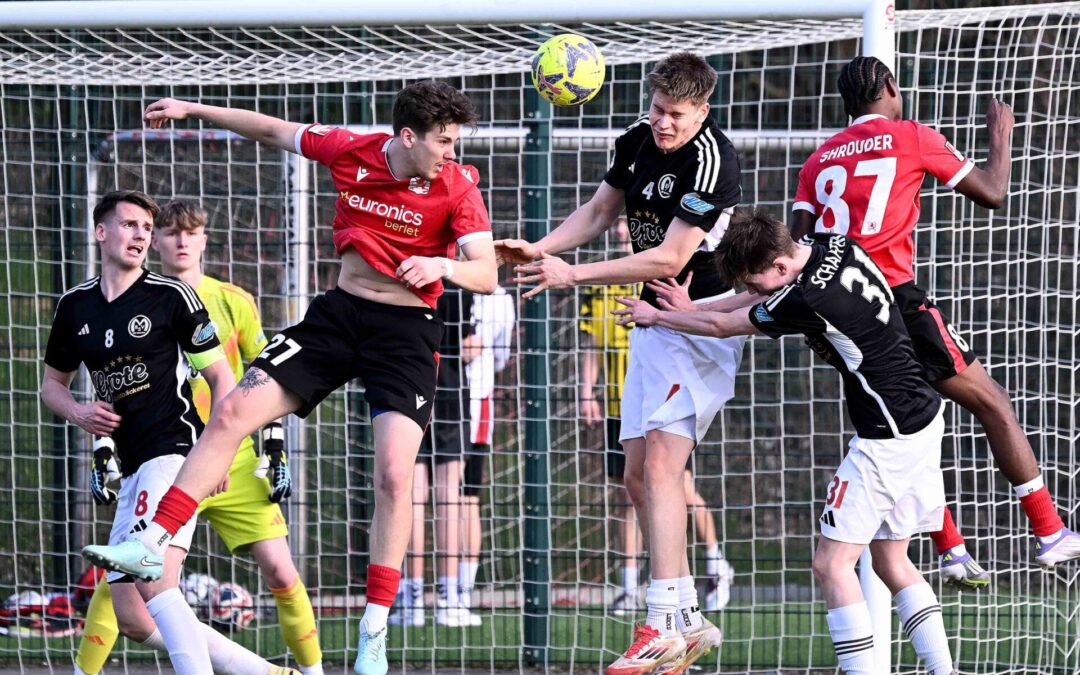 Fußball Landesliga: BSV Menden krönt gute Leistung mit Last-Minute-Remis