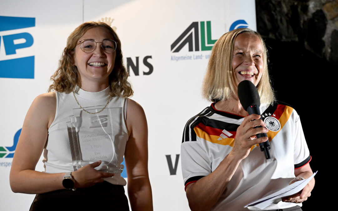 20. Sauerländer Fußball-Nacht: Hier sind die Gewinner der begehrten Trophäen